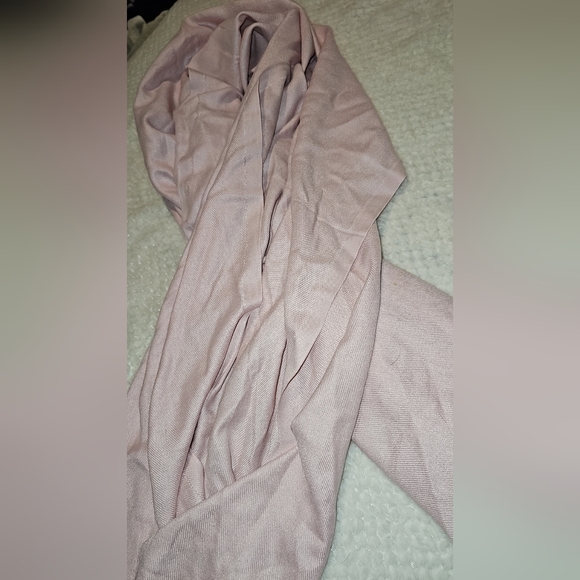 Scarf - Picture 3 of 4